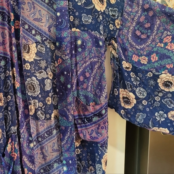 Spell RENEW ROBE SWAP OR SELL OFFRS - Picture 6 of 8